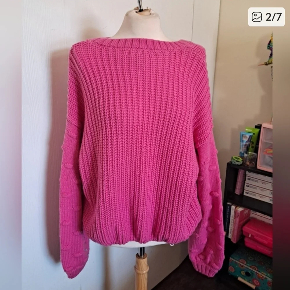 Sweaters. - Picture 1 of 6